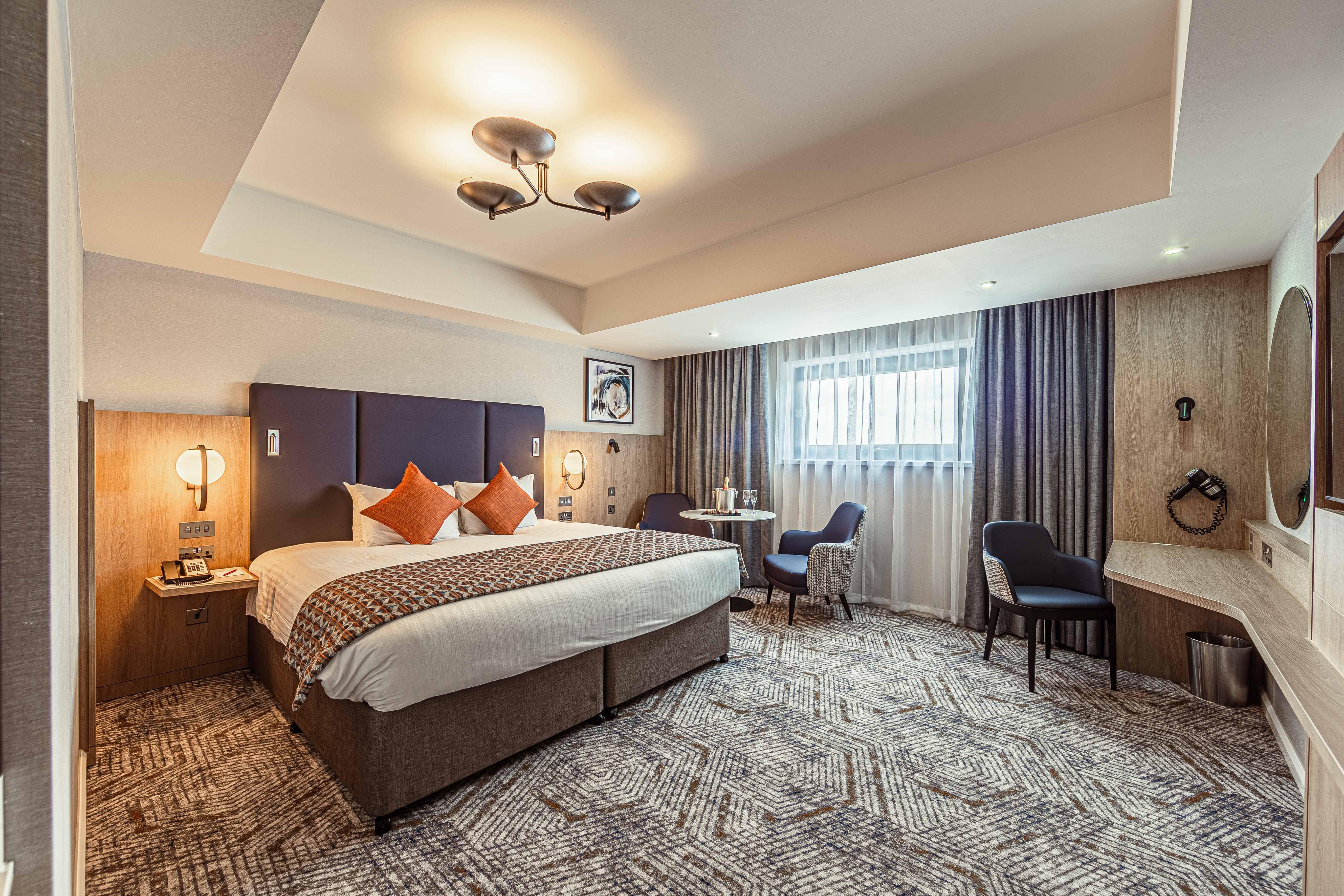 Crowne Plaza Reading Hotel Екстериор снимка