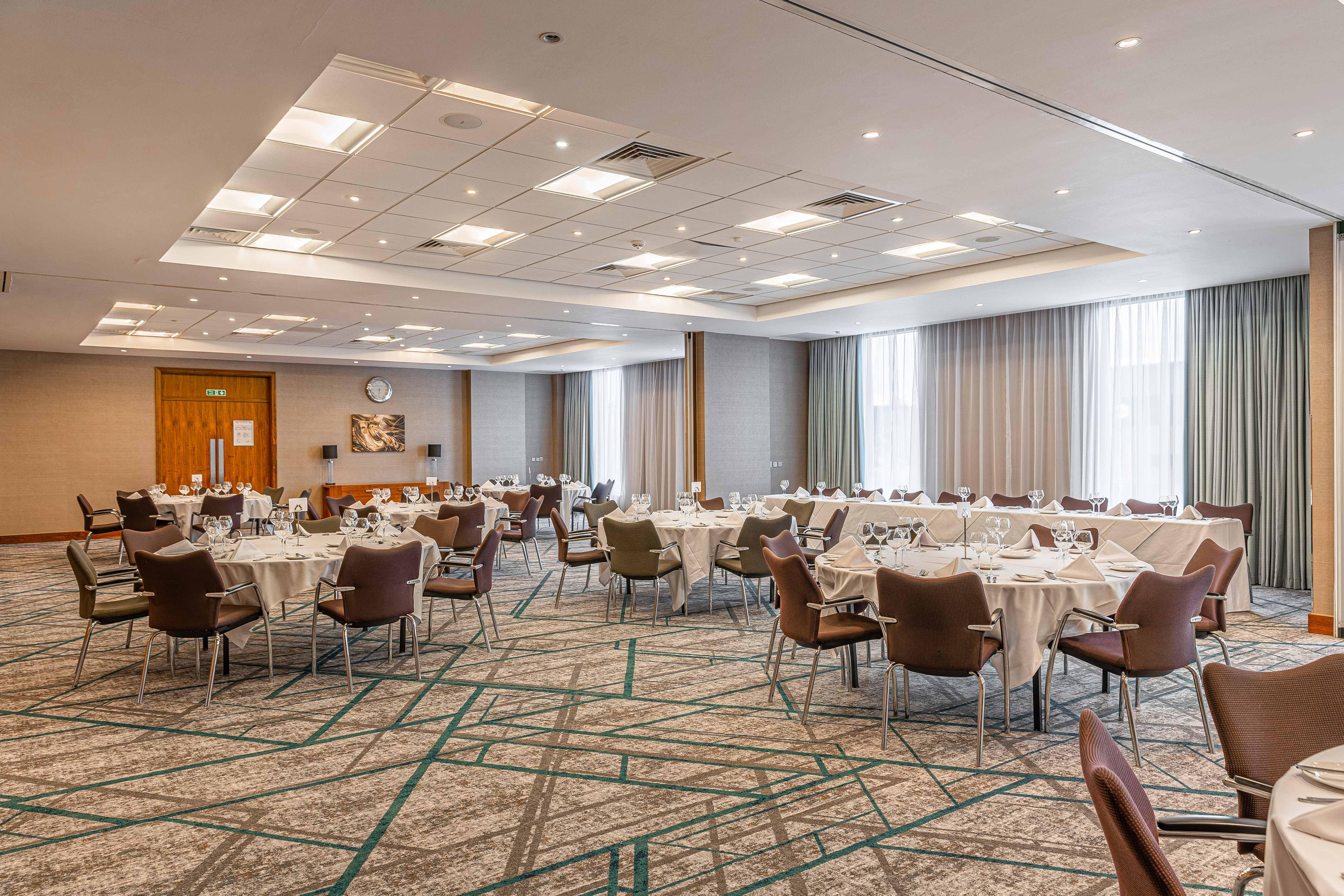 Crowne Plaza Reading Hotel Екстериор снимка