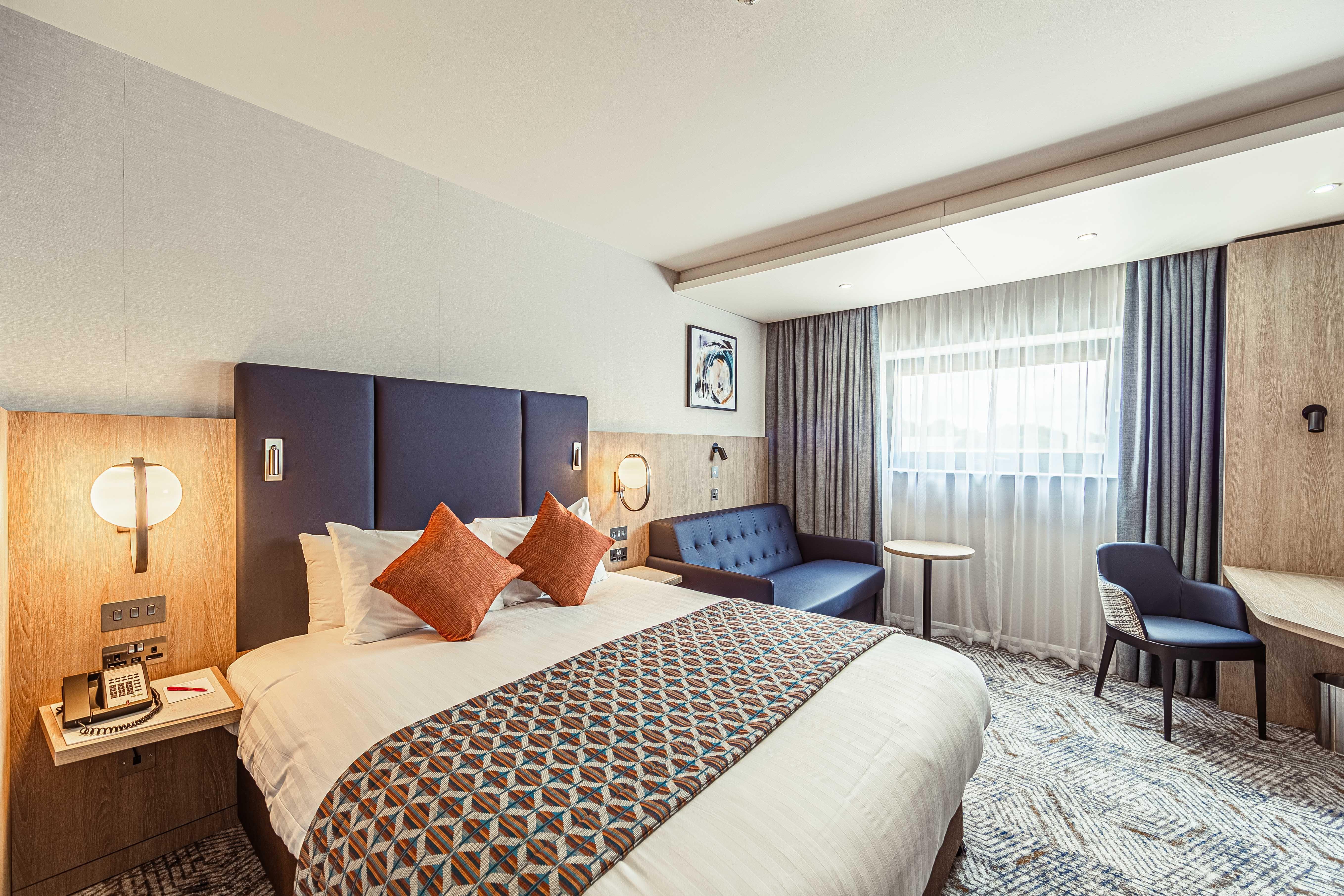 Crowne Plaza Reading Hotel Екстериор снимка